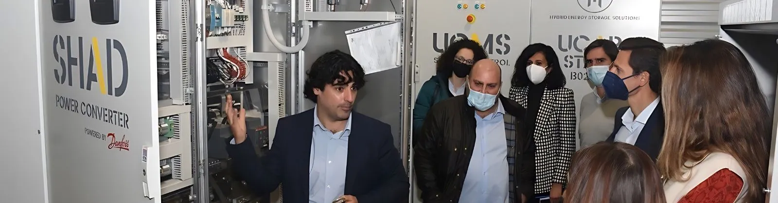 The hybrid storage with grid-forming control project, promoted by Red Eléctrica and Iberdrola, focused on the development and laboratory evaluation of an innovative storage system with grid-forming control. The results have demonstrated the system's capacity to operate in GFM mode, providing, among other services, power regulation, load-feeding islanded functioning, service restoration, oscillation damping and inertia emulation The hybrid storage with grid-forming control project, promoted by Red Eléctrica and Iberdrola, focused on the development and laboratory evaluation of an innovative storage system with grid-forming control. The results have demonstrated the system's capacity to operate in GFM mode, providing, among other services, power regulation, load-feeding islanded functioning, service restoration, oscillation damping and inertia emulation